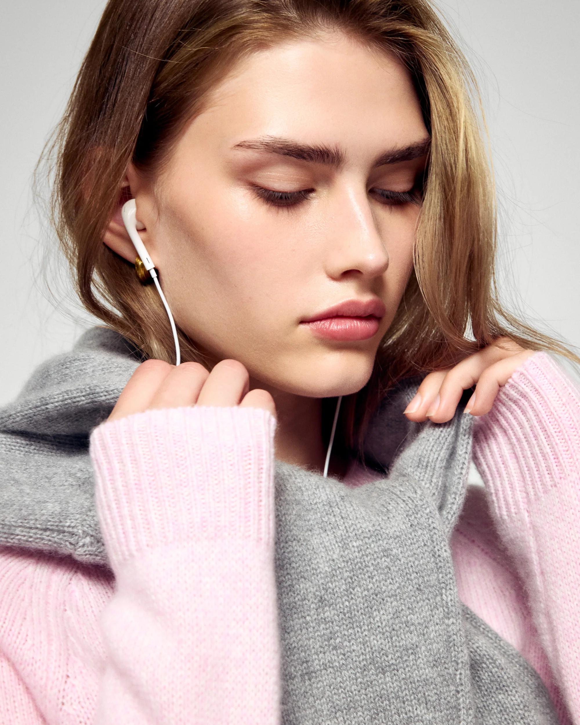 Crewneck Sweater (H25 / WOMEN / Cotton Pink) - Image 7