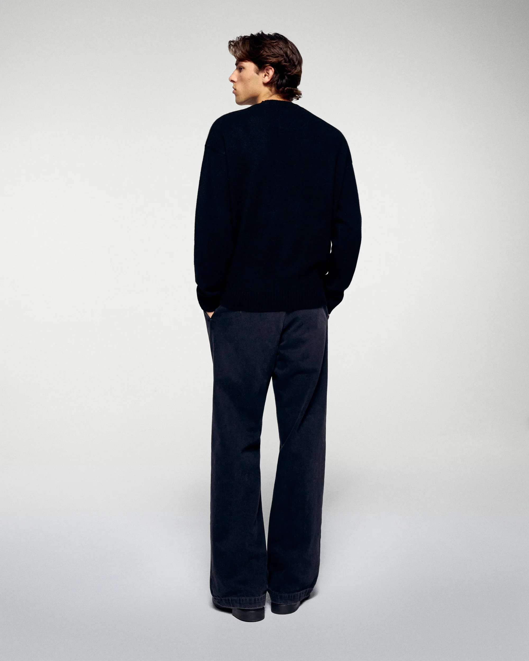 Crewneck Sweater (H25 / MEN / Black) - Image 4