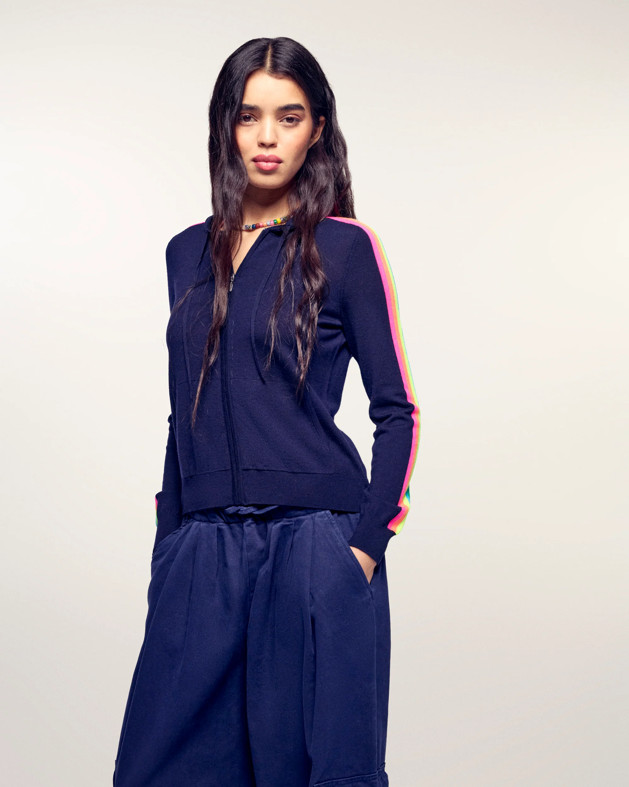 Pullover Hoodie (S25 / WOMEN / Navy) - Image 4