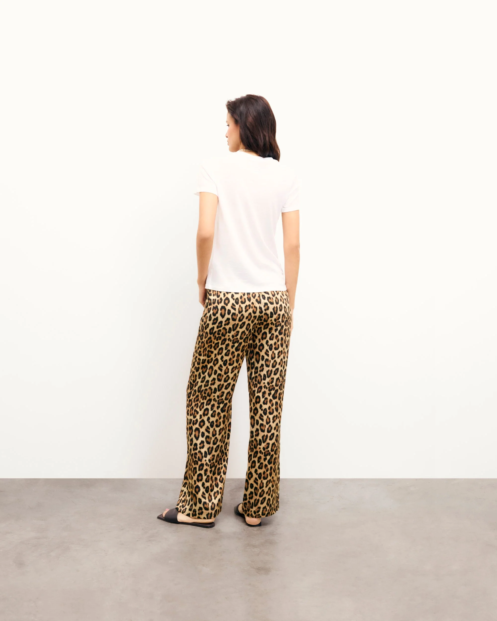 Crewneck Short Sleeve T-shirt (S25 / WOMEN / Navy) - Image 5